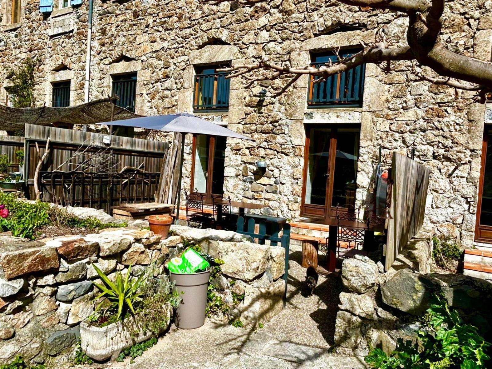 Apartament Rives De Bourges Burzet Zewnętrze zdjęcie
