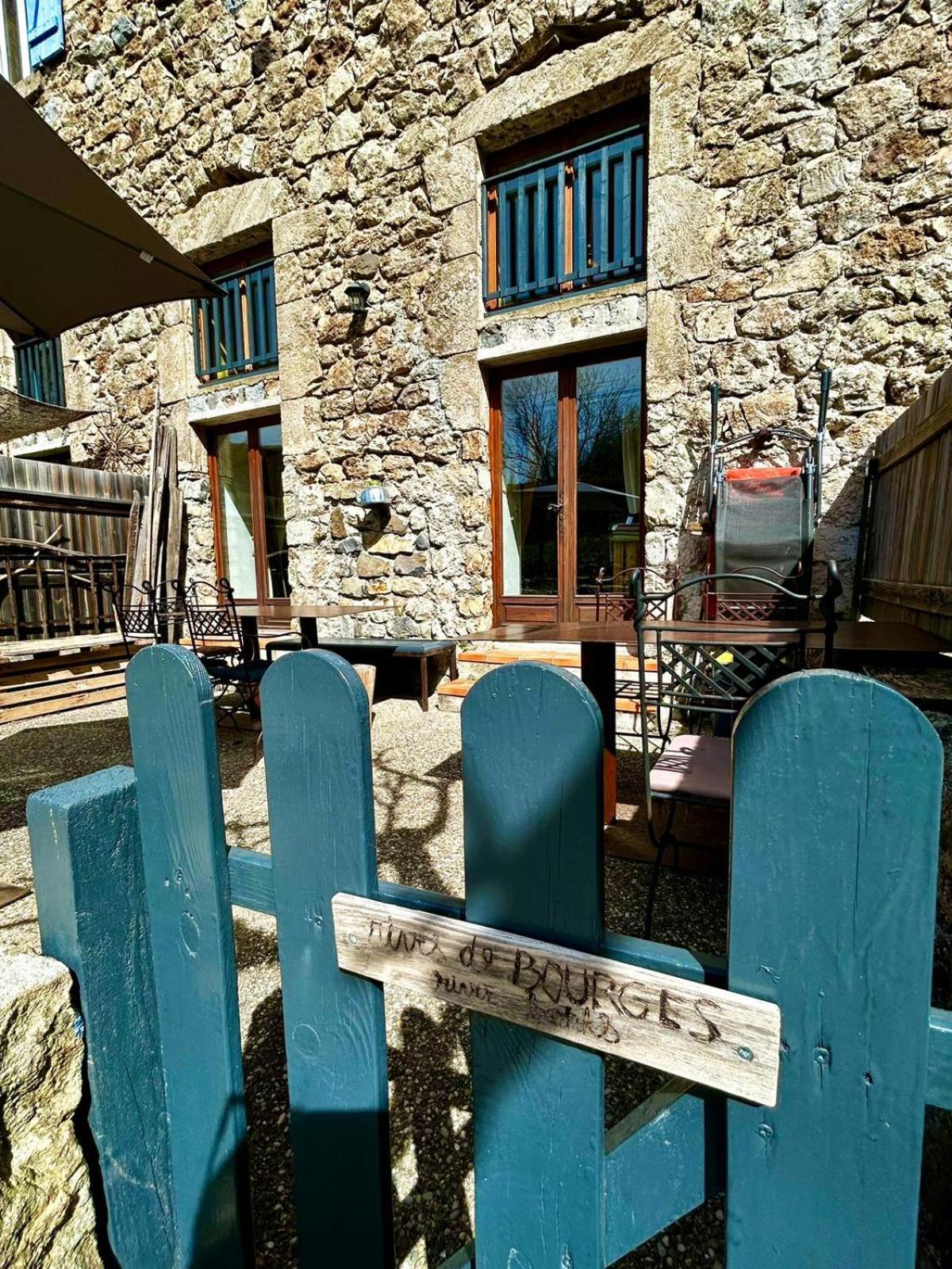 Apartament Rives De Bourges Burzet Zewnętrze zdjęcie