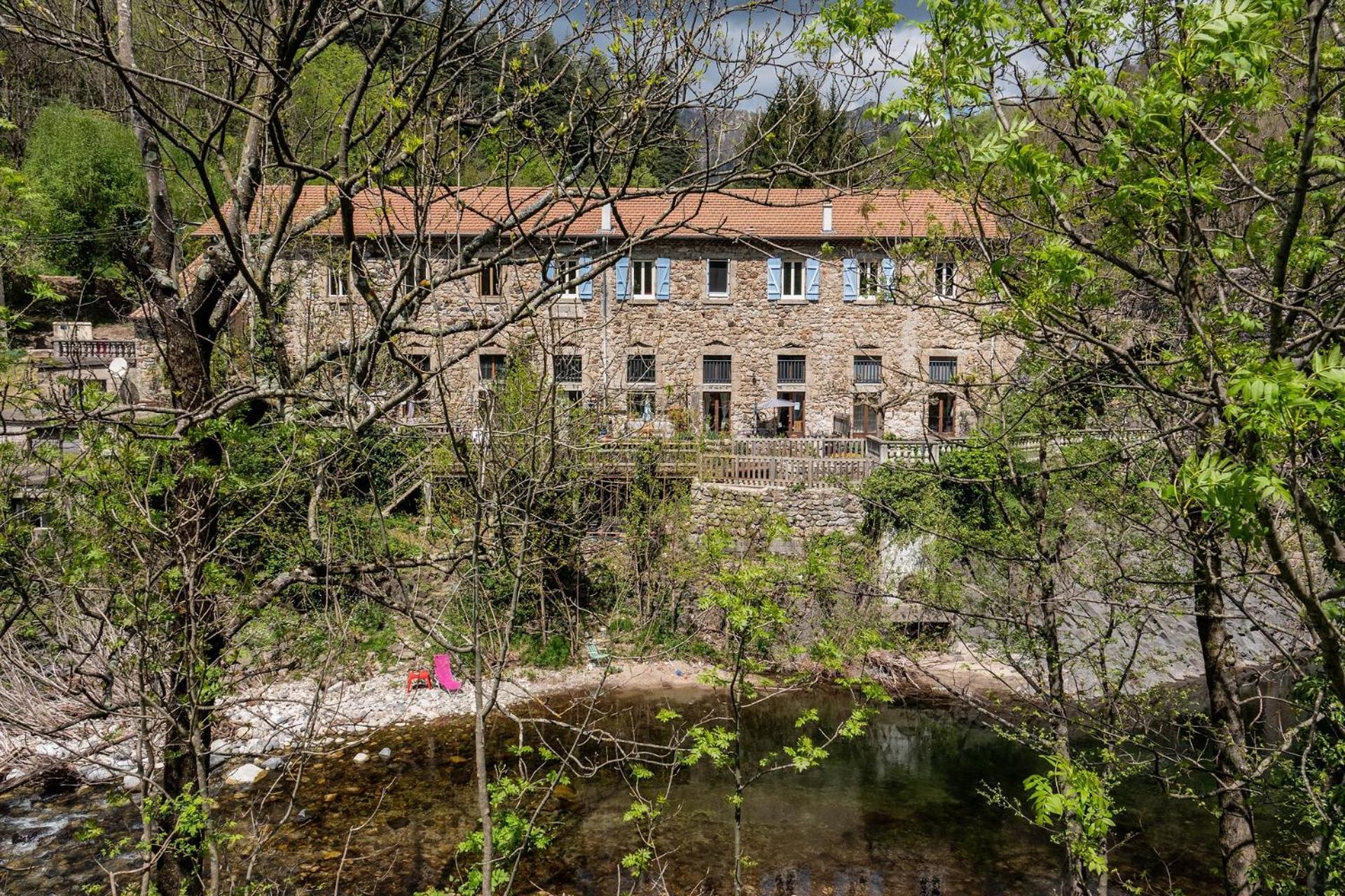 Apartament Rives De Bourges Burzet Zewnętrze zdjęcie